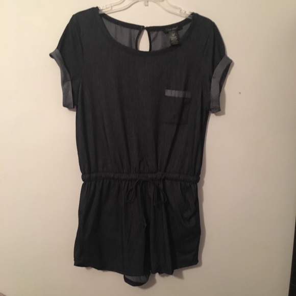 Romper - Picture 1 of 5